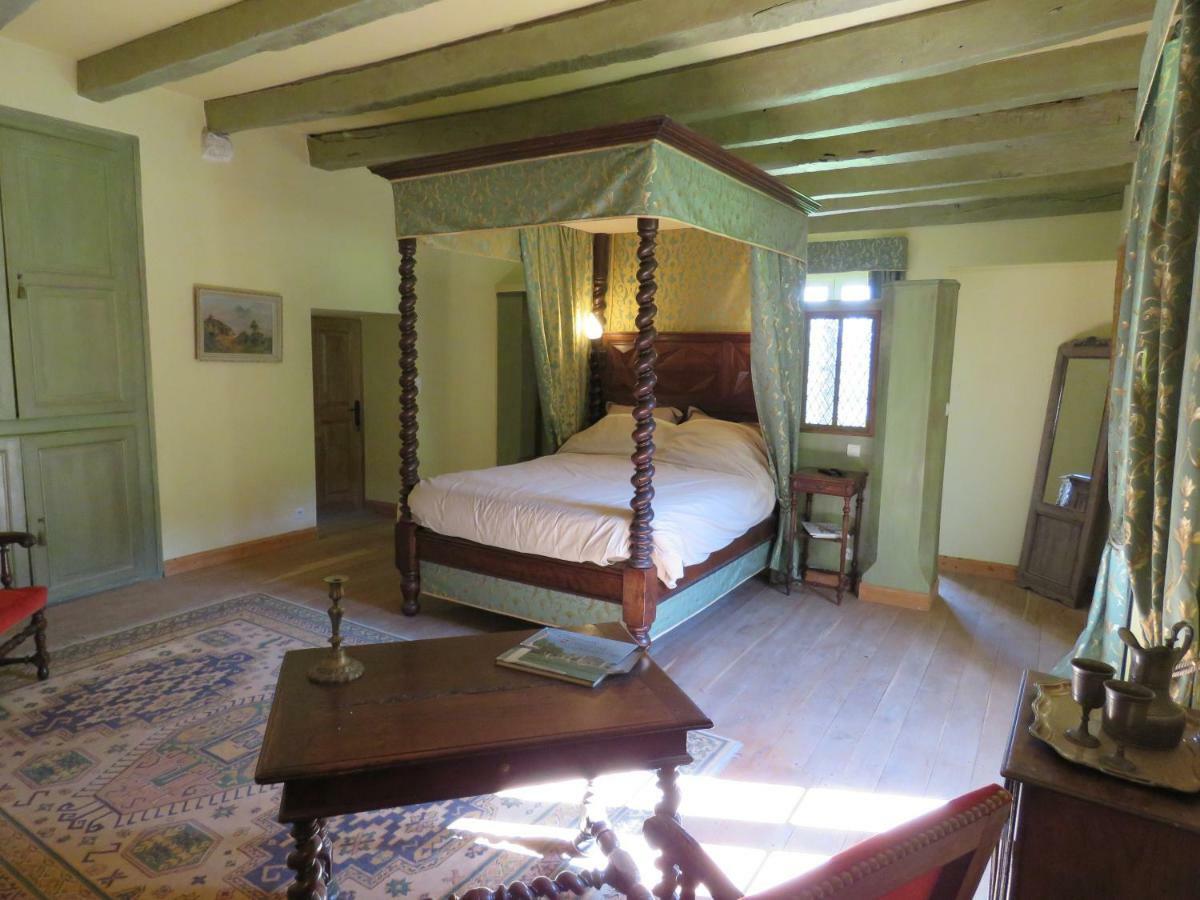 Chateau De Gaubert Bed and Breakfast Terrasson Exteriör bild